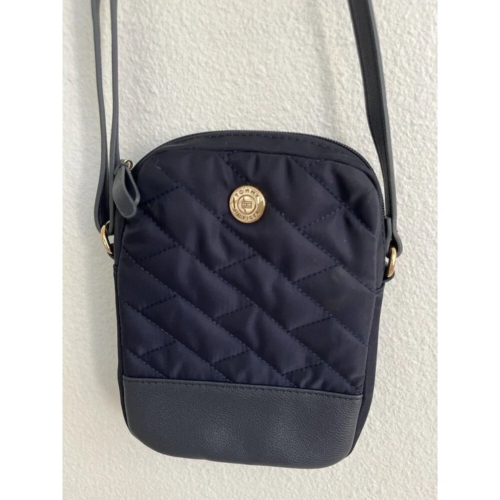 Tommy Hilfiger Womens Mini Crossbody Bag Navy Blue Quilted Travel Essentials